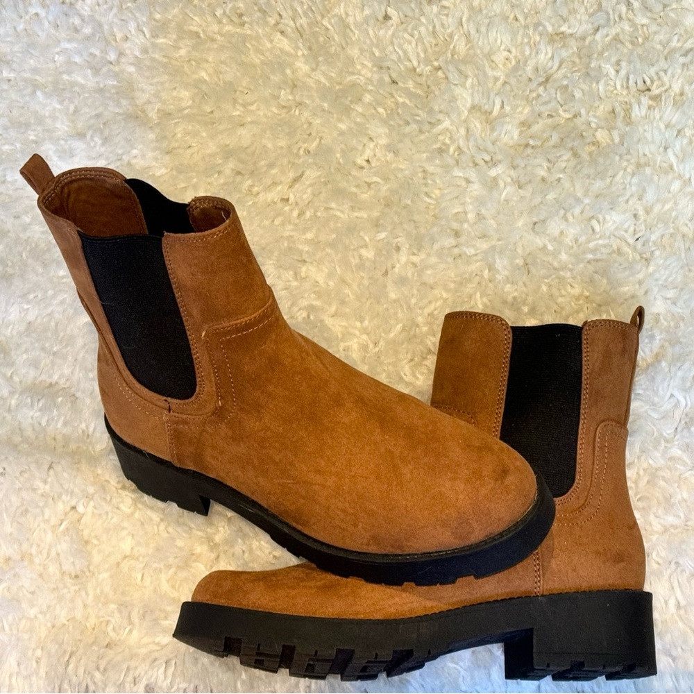 Old Navy Tan Boots View 2